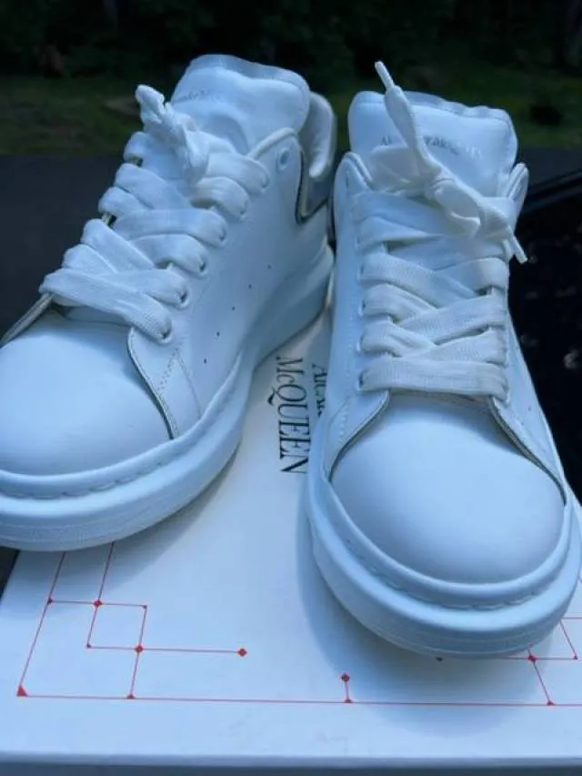 Alexander mcqueen oversized sneaker