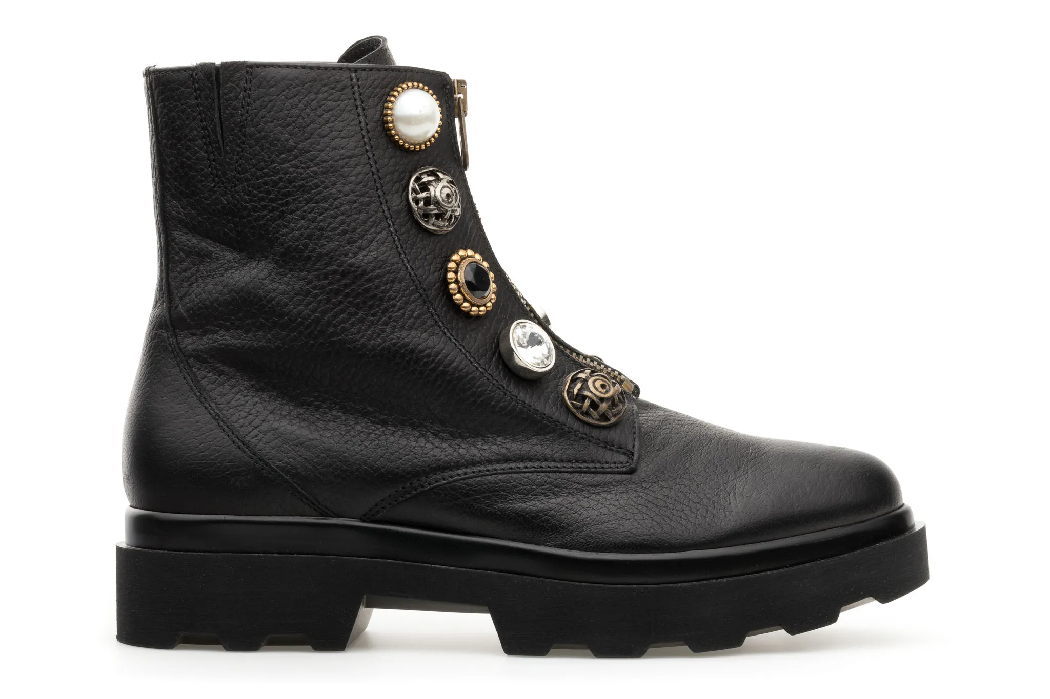 Ankle boot with zip and stones