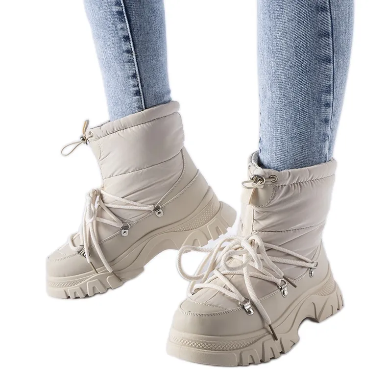 Beige insulated Aubine snow boots