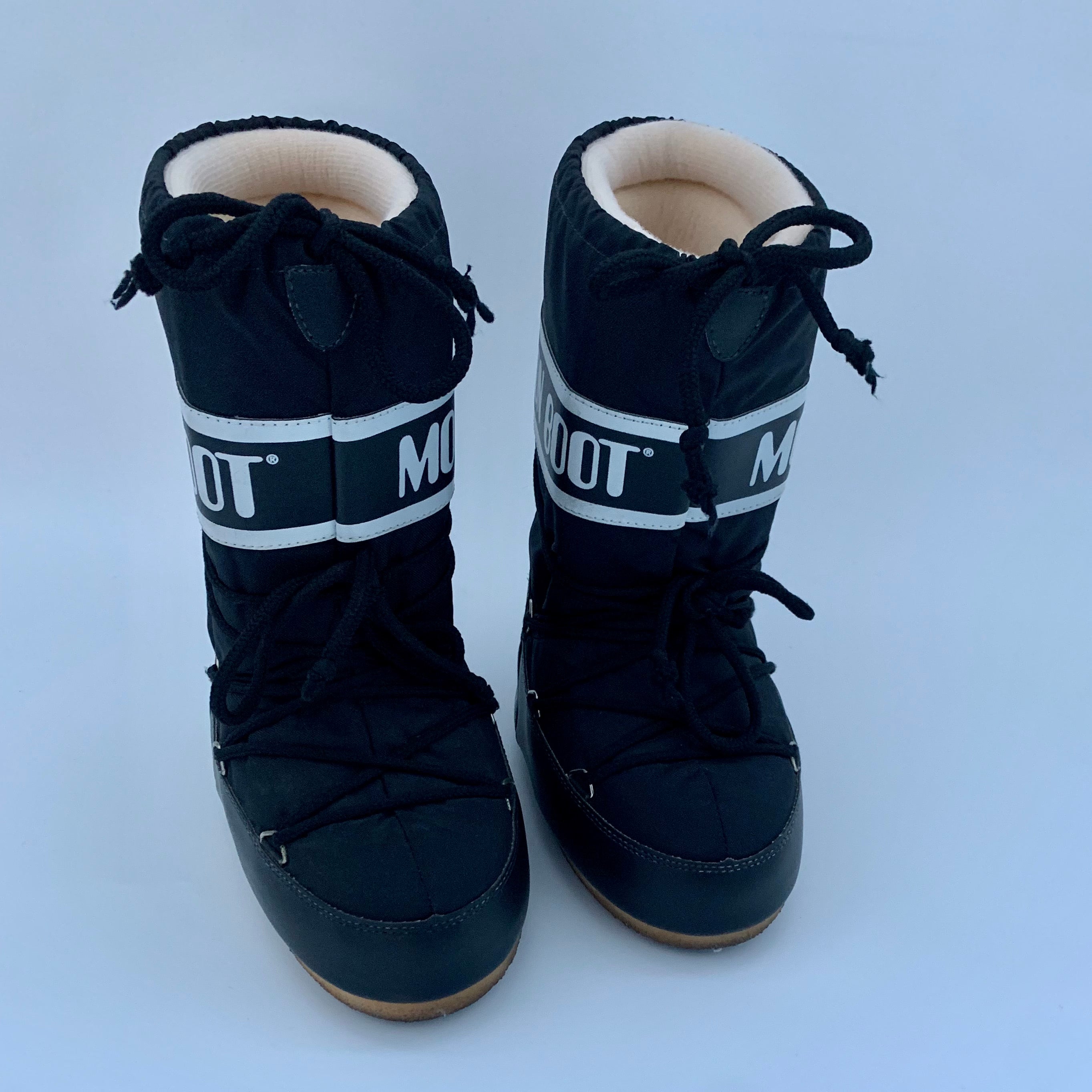 Black Moon Boots: Size 31-34