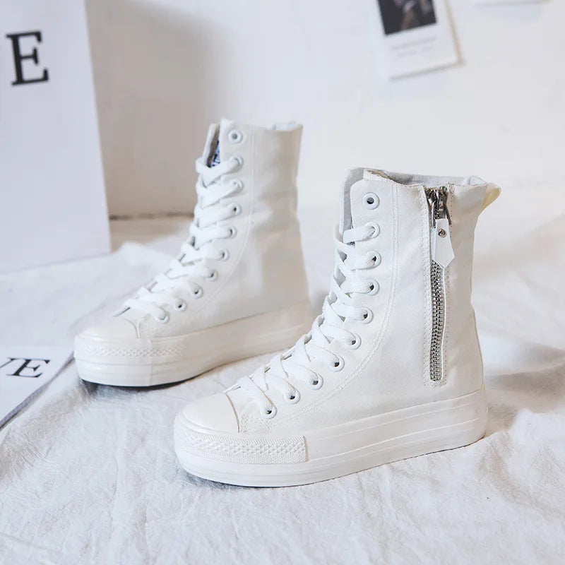 Classic Canvas Sneakers with Metal Decoration for Women - Perfect for Alternative Style