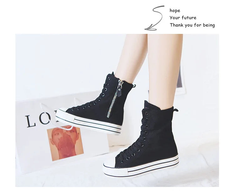 Classic Canvas Sneakers with Metal Decoration for Women - Perfect for Alternative Style