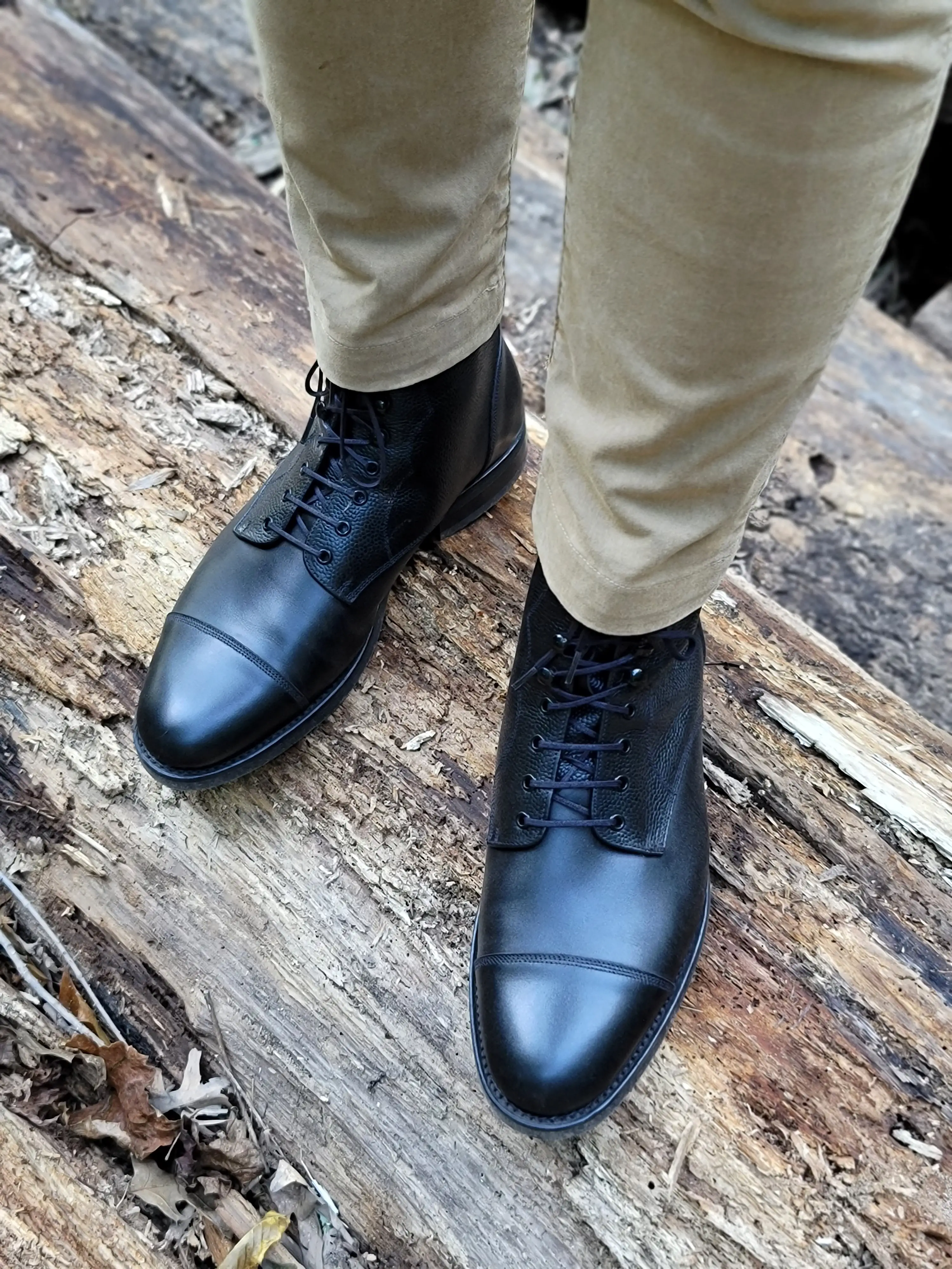 Columbia Redux - Black Calf / Black Grain