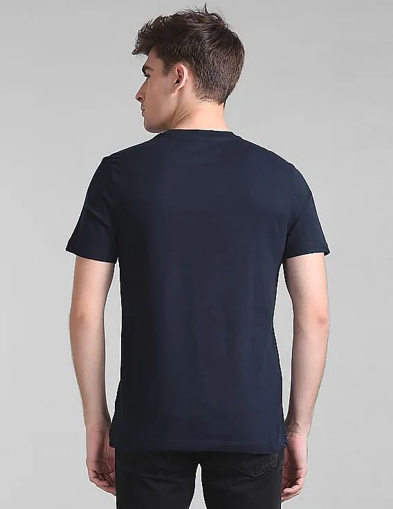 GAP Men Blue Flag Label Graphic Tee