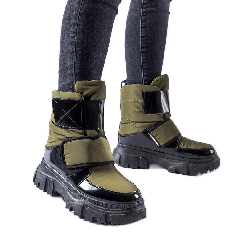 Green insulated Hutchinson snow boots