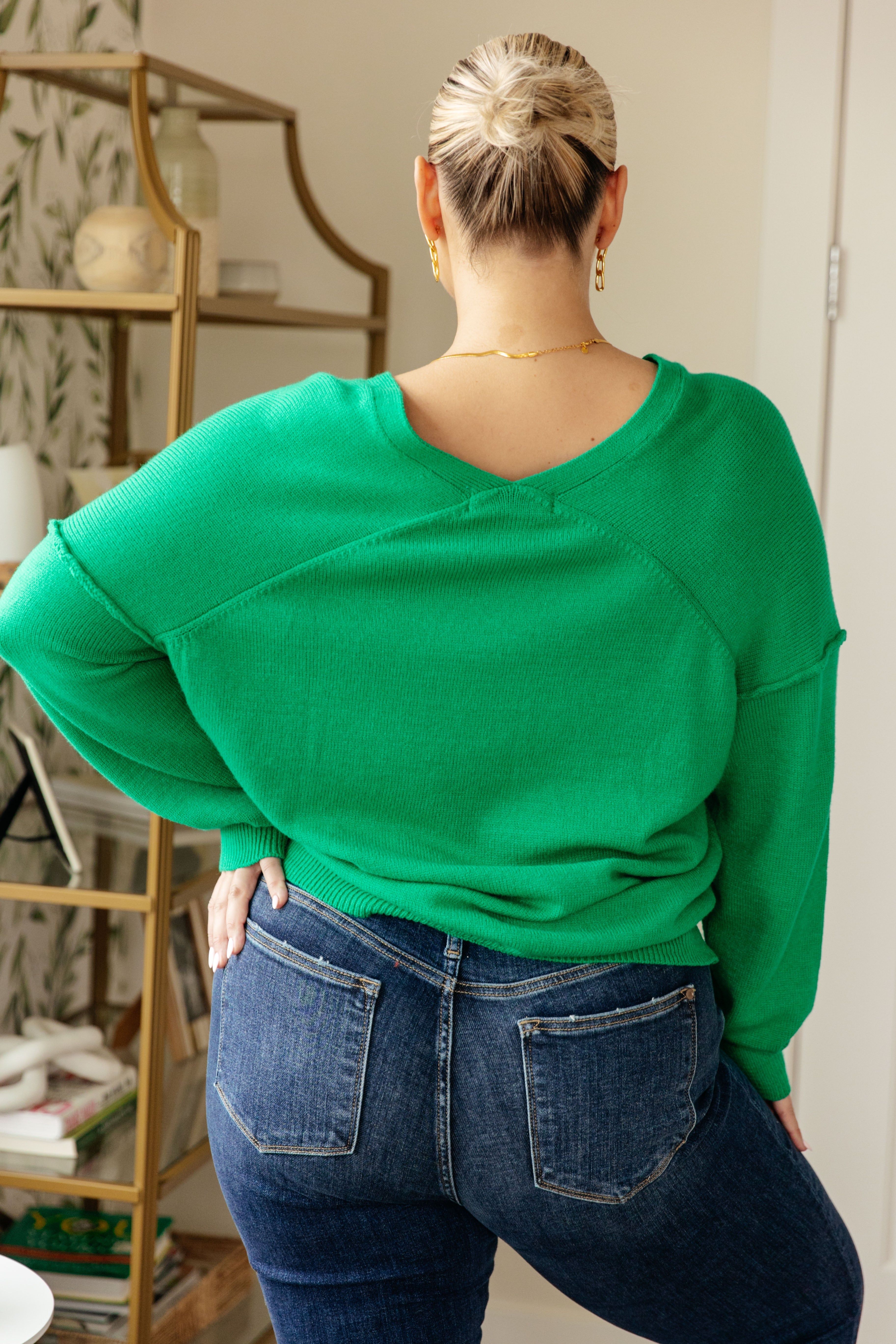 Kelly V-Neck Sweater in Green