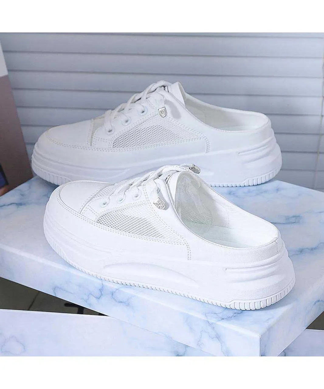 White lace hollow cut mule shoe sneaker