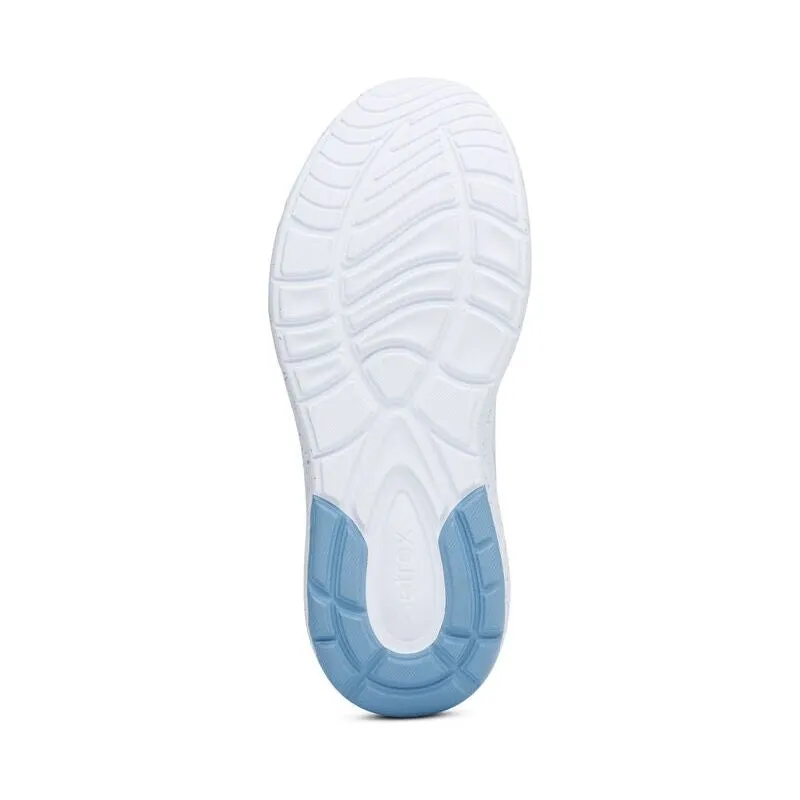 Women's Danika Arch Support Sneaker - Light Blue